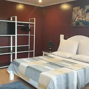 Hotel Oyo 667 Walk About, Pampanga
